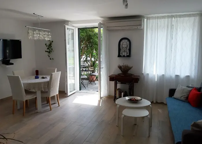 Mediterraneo Apartmán *